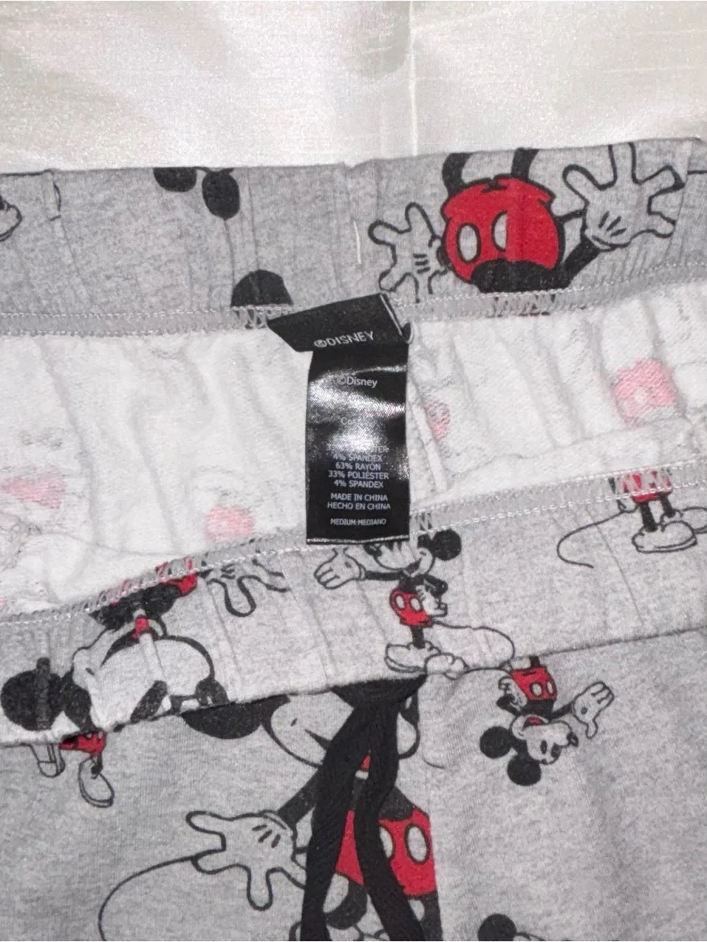 Disney Women’s/Unisex Gray Mickey Mouse Print Pajama Set - Red & Black Size M - Picture 7 of 8